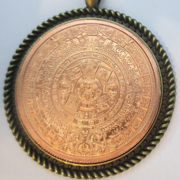Aztec Calendar 1 Ounce Copper Round Pendant - Picture 1 of 3